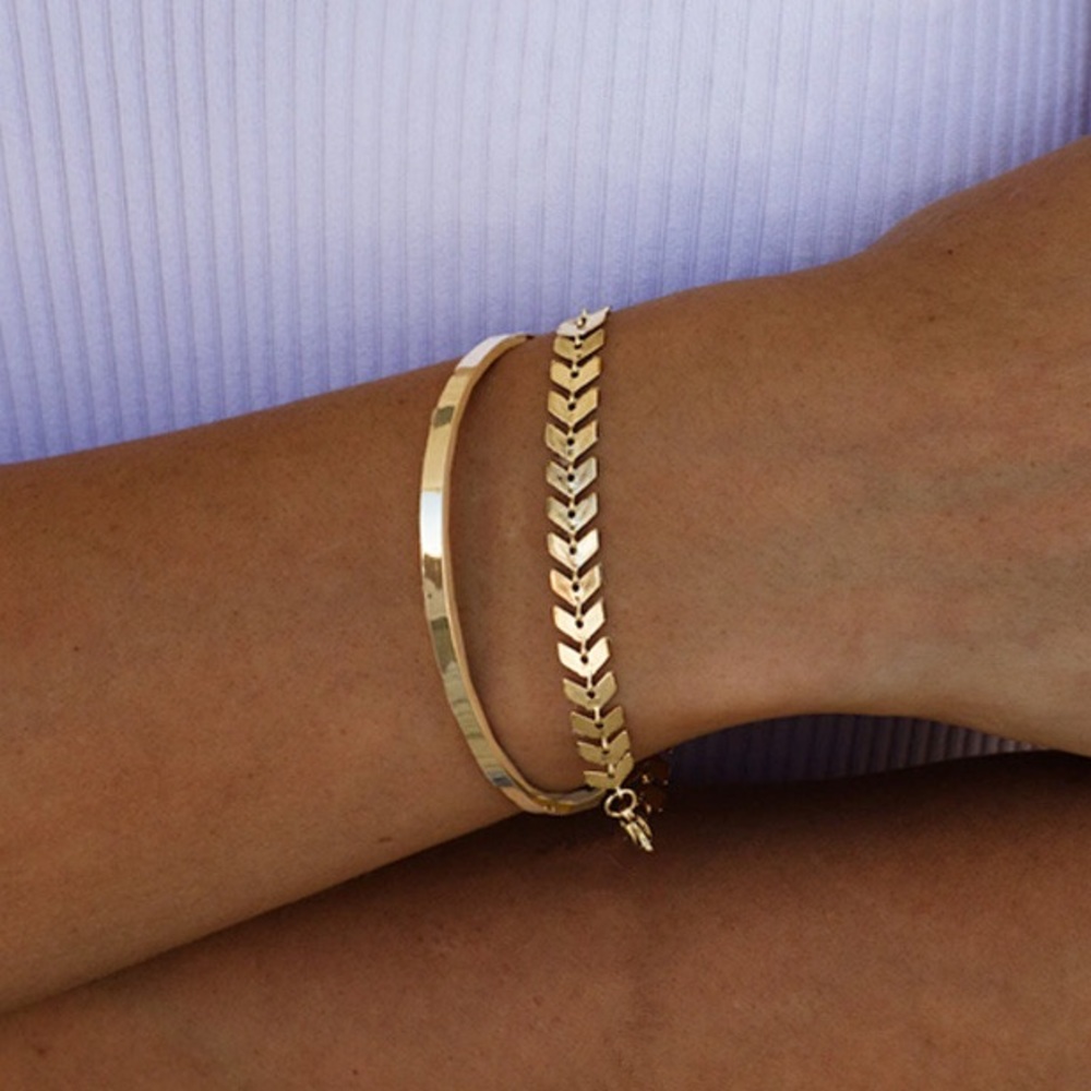 ⚜️[𝟯𝟬%𝗢𝗙𝗙|𝗯𝘂𝗻𝗱𝗹𝗲𝘀 𝟯+]⚜️Gold Stainless Steel Cuff NEW - Picture 3 of 7